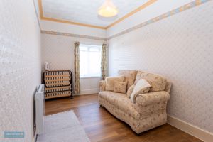 Bedroom- click for photo gallery